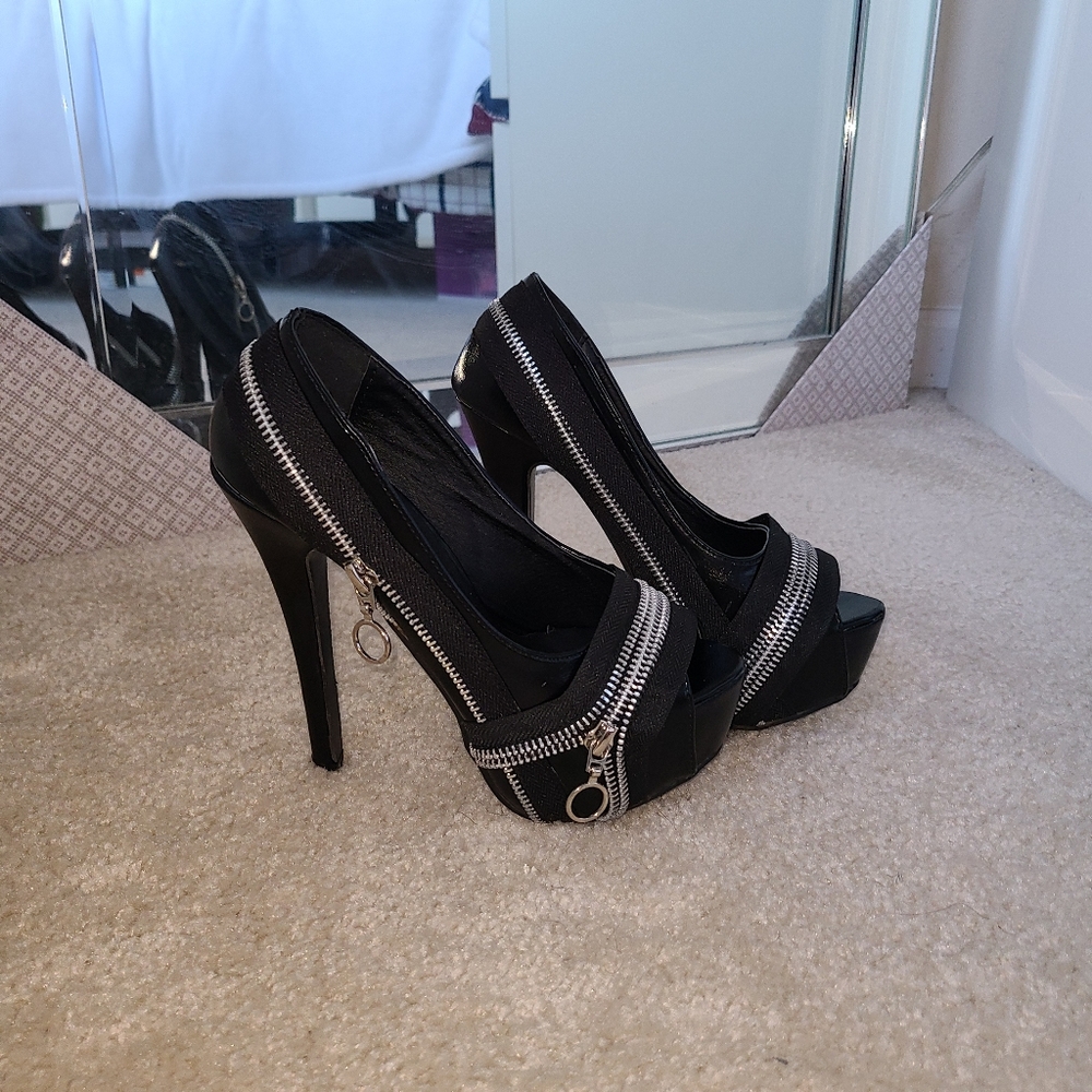 Edgy Black Zipper Stilettos